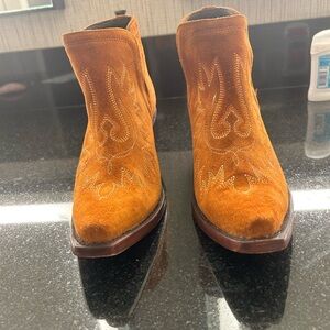 Ariat Women's Tan Suede Ankle Boots